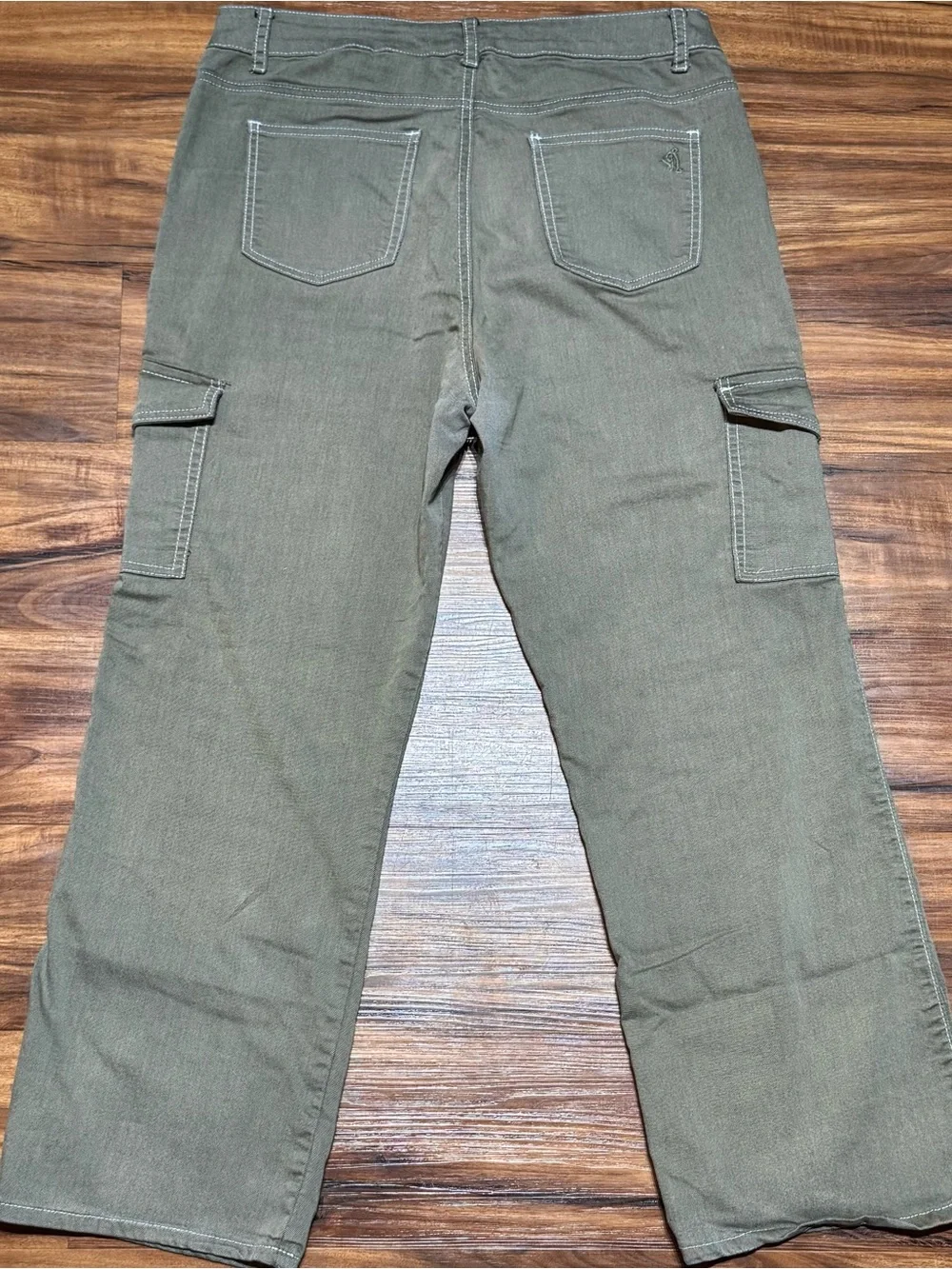 VIP Jeans Olive Green Wide Leg Cargo Utility Pants - Juniors Size 15 / Women’s